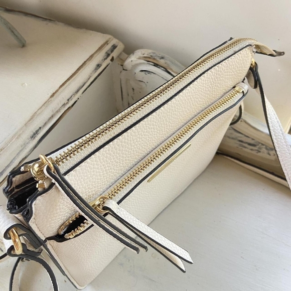 Aldo Chic Cream Crossbody Bag - Picture 4 of 8
